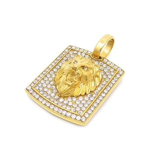 Hip hop gold lion head square pendant with sparkling rhinestones in a polished finish