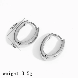 Detail view of silver U-shaped hoop earrings with size 16.5mm and weight 3.5g specs