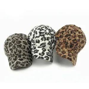 Autumn winter leopard print baseball cap set in plush fabric for warmth and sun protection