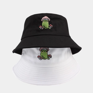 Bob mignon avec broderie de grenouille et champignon en coton noir et blanc chic
