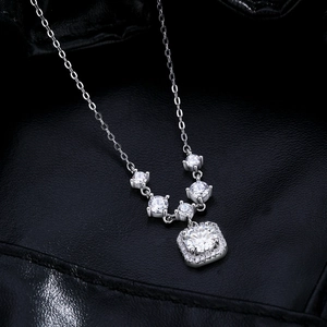 Luxury S925 sterling silver necklace with 1-carat square moissanite on black leather