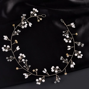 Vigne de Cheveux de Mariée en Künstliche Perle et Cristal Faite à la Main Alliage Floral Serre-tête de Mariage Or Argent Bijoux de Fête