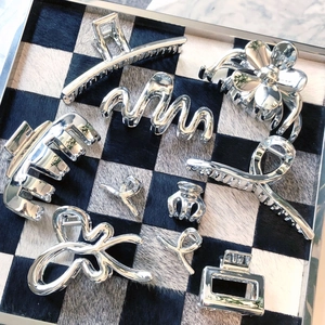 Silver Plated Metal Hair Claw Clips Cool INS Style Shark Clamp Minimalist Liquid Metal Geometric Hairpins For Women