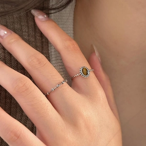Retro S925 sterling silver tiger eye stone ring set with vintage oval gemstone and beads