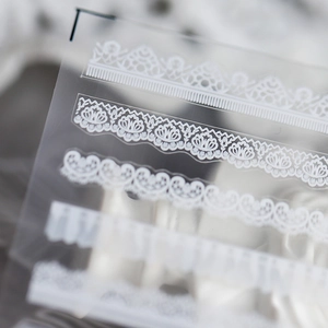 Autocollants à ongles en dentelle blanche avec motifs floraux et textures de maille