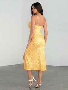 Abito midi giallo a fiori slim fit con spalline sottili e schiena scoperta sexy