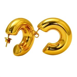 Minimalist chunky golden C-shape hollow hoop earrings in polished stainless steel