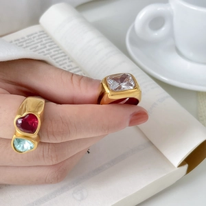 18K gold plated ring set with emerald cut zircon and colorful double heart stones