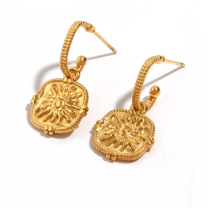 Retro 18K gold plated stainless steel sunburst engraved earrings with twisted hook design