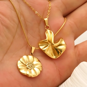 Abstract Folded Lotus Leaf Flower Pendant Necklace 18K Gold Plated 304 Stainless Steel Geometric Fashion Jewelry For Women