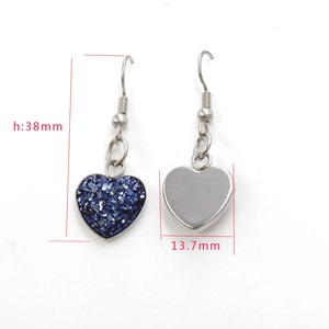 Sparkling dark blue heart drop earrings in stainless steel with size measurements
