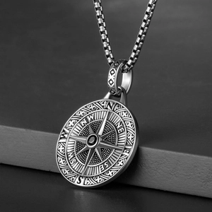 Vintage Compass Pendant Necklace Silver Color Alloy Round Medallion Retro Fashion Jewelry For Men Unisex Box Chain