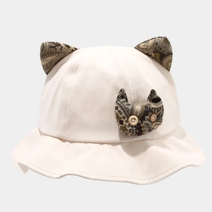 Cappello pescatore retrò beige stile giapponese con orecchie di gatto 3D e paisley