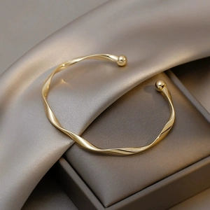 Bracciale Rigido Geometrico Intrecciato Minimalista in Lega per Donna Stile Coreano Vintage Gioielli Placcati in Oro Argento Regolabili