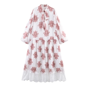 Vestito Lungo Stampa Paisley Collo Con Fiocco Maniche A Lanterna Orlo In Pizzo Bohemien Chiffon Pieghettato Per Donna