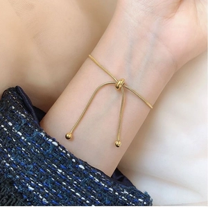 Eleganter verstellbarer goldener Schlangenkette-Armband mit poliertem Schiebeverschluss