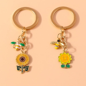 Bee Sunflower Alloy Enamel Keychain Cute Pastoral Style Cartoon Animal Flower Backpack Car Hanging Decoration Gift For Women