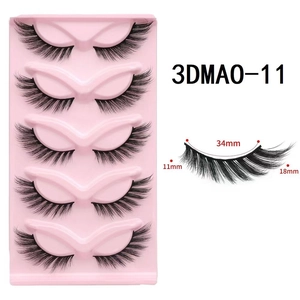 Detail view of 3DMA0-11 cat-eye false eyelashes showing 34mm band and 18mm length dimensions