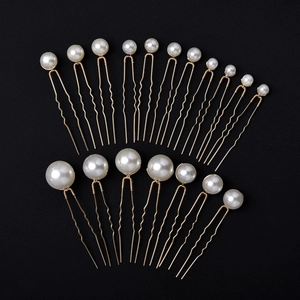 Set of 18 bridal pearl hair pins with U-shaped gold metal clips for wedding hairstyles