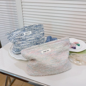 Tweed Makeup Bag Woven Cosmetic Pouch Women Travel Organizer Zipper Closure Elegant Plaid Design Small Fragrant Style