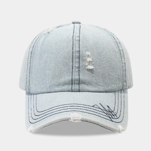 Casquette de baseball en jean vintage avec détails déchirés et surpiqûres