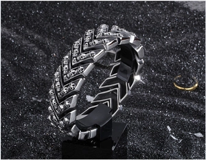 Men's punk gothic skull stainless steel bracelet with vintage embossed silver finish