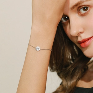 Elegant S925 sterling silver halo bracelet with sparkling micro-pave cubic zirconia