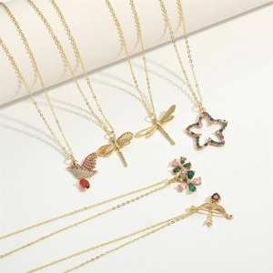 Classic five-pointed star and animal pendants on elegant gold-plated O-chain necklaces