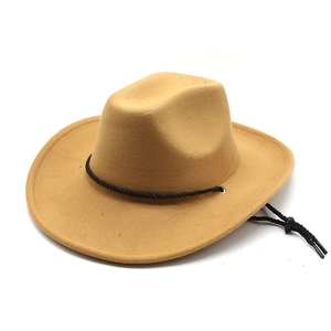 Chapeau de cowboy kaki à bord large avec ruban noir tressé et mentonnière réglable