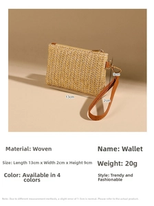 Detail view of straw texture coin purse measuring 13x2x9cm and weighing only 20g