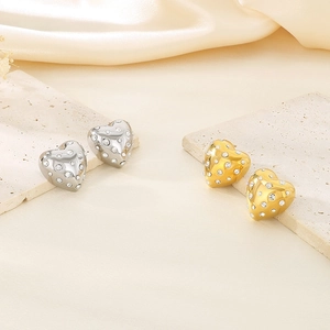 Boucles d'oreilles cœur vintage en or 18K et argent avec cristaux brillants sur pierre