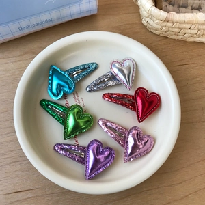 Set di 6 graziose mollette per capelli a forma di cuore con paillettes colorate