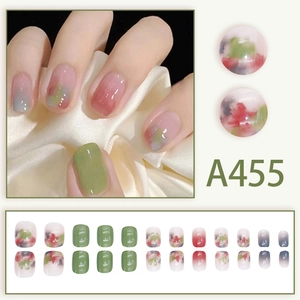 Faux ongles courts et ronds avec dégradé d'encre colorée en vert et rose