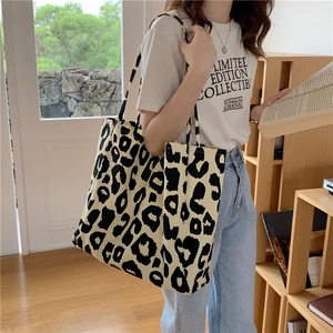 Stylish leopard print canvas tote bag for women with large capacity and casual shoulder strap