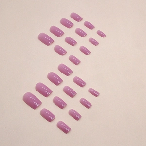 Glossy lavender to purple gradient square press-on nails set of 24 pieces in S-curve layout