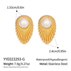 Vintage style 18K gold plated stainless steel fan earrings with pearls for women
