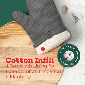Insulated cotton oven mitts with terrycloth lining for kitchen heat protection
