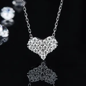 18K white gold heart-shaped pendant necklace with pavé-set moissanite stones