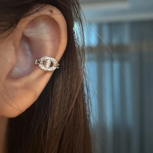 Silver pig nose ear cuff with micro-pave cubic zirconia for a minimalist jewelry look