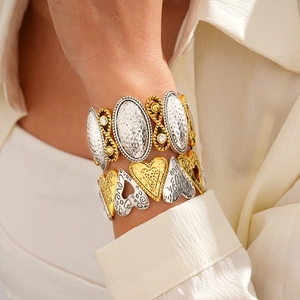Bracelet Vintage En Alliage Et Strass Bicolore Texture Martelée Coeur Ovale Gravé Élastique Bijoux Femmes