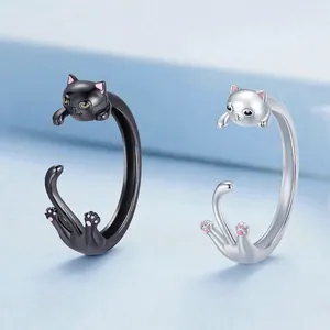 Anelli gatto nero in argento sterling S925 con occhi verdi e dettagli di zampe carini