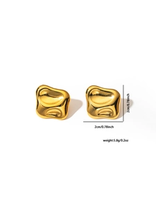 Detailed view of irregular gold earrings showing size measurements and weight specs