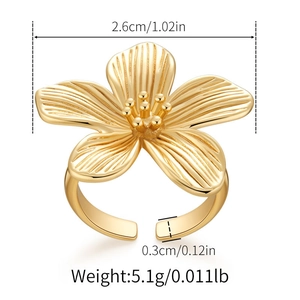 Detailed view of the flower ring size measurements including diameter and weight