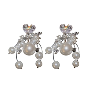 Elegant silver heart earrings with white pearls and sparkling zircon tassel details