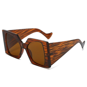 Modische Oversize-Quadrat-Sonnenbrille mit braunem Holzmaserungsrahmen und braunen Gläsern