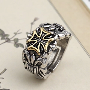 Retro silver metal open ring with gold cross relief and vintage engraved patterns