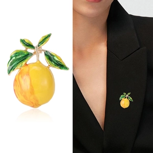 Fashionable lemon enamel brooch with green leaves and gold metal base for women