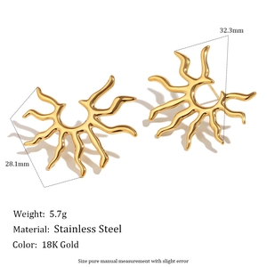 Vintage 18K gold plated stainless steel sunburst stud earrings with 5.7g lightweight design