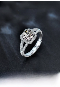 Detail of S925 silver square ring with moissanite stones and elegant side diamonds