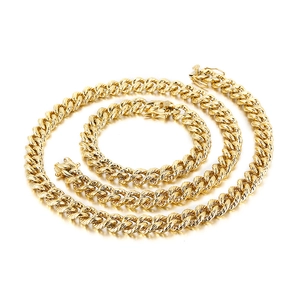 Σετ τριών τεμαχίων χρυσές αλυσίδες Cuban link με κολιέ και βραχιόλι από ανοξείδωτο ατσάλι